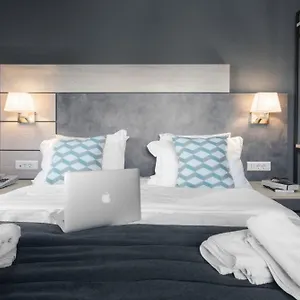 Otel Meliton & By The